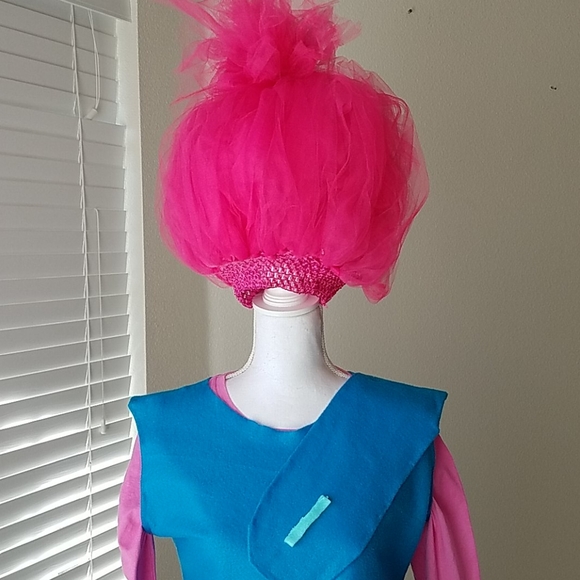 Trolls Princess Poppy Halloween Costume - Picture 6 of 11
